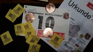 Startnummer, Medaille, Urkunde und Lose (alles Nieten)!